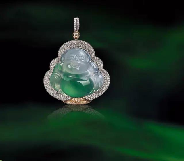 怎么判断翡翠品质？几百块和几十万的翡翠区别有这些