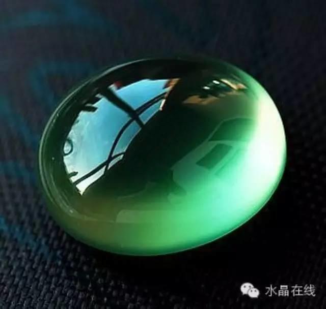 葡萄石是什么？它被称为最诱人的水果宝石