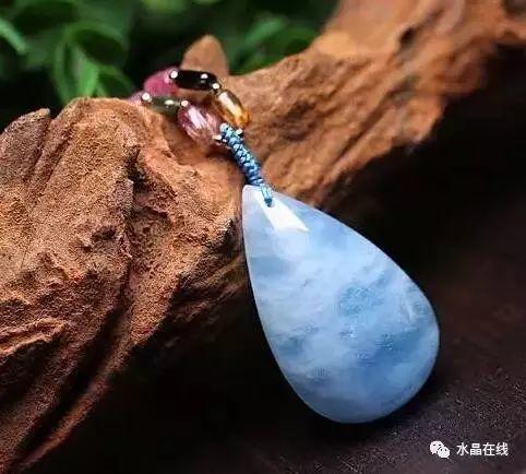 海蓝宝又什么功效，该怎么挑选海蓝宝呢？