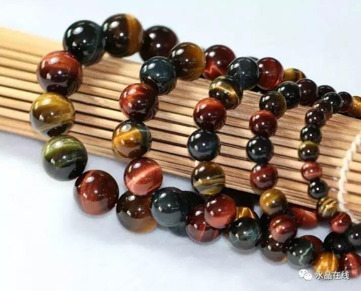 为什么很多男人都喜欢戴虎眼石？男人戴虎眼石有什么好处！