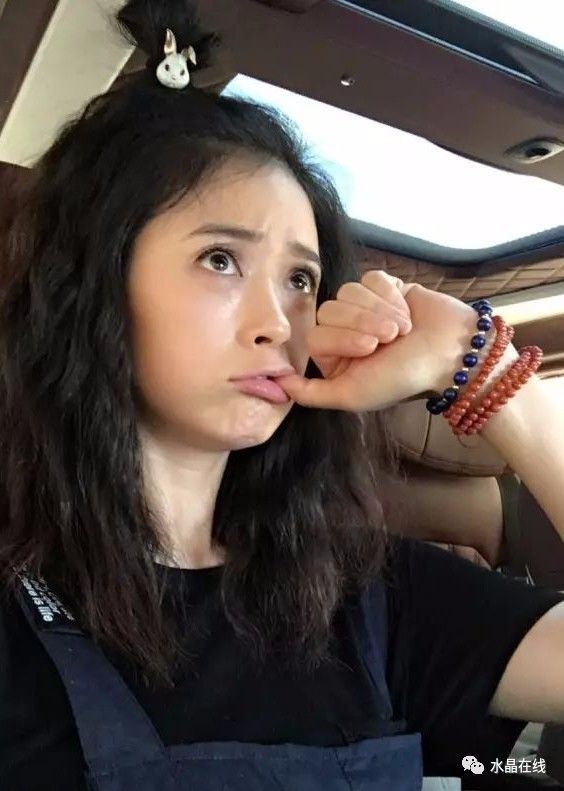 你肯定想不到南红玛瑙竟让这些明星艺人如此喜欢