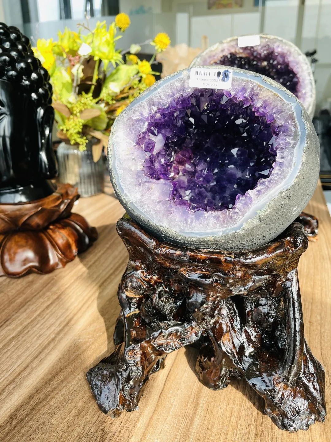 紫晶洞的功效作用和形状有关系吗 选什么形状的紫晶洞最好 水晶在线